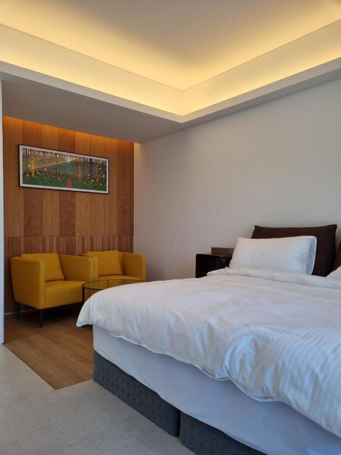 Laon On 37 Bed & Breakfast Tongyeong Bagian luar foto
